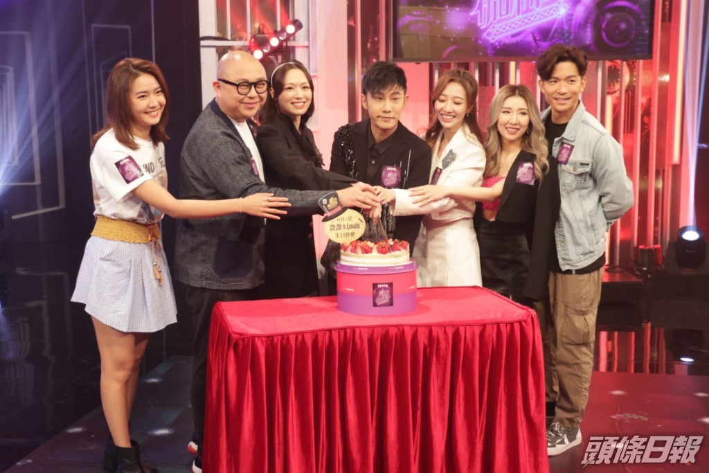 林盛斌及戴祖儀等為節目《魔法伽利略》錄影。